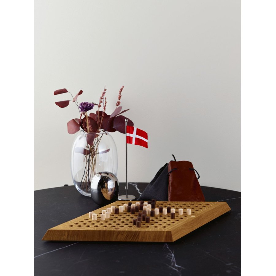 Piet Hein Con-Tac-Tix, Eg