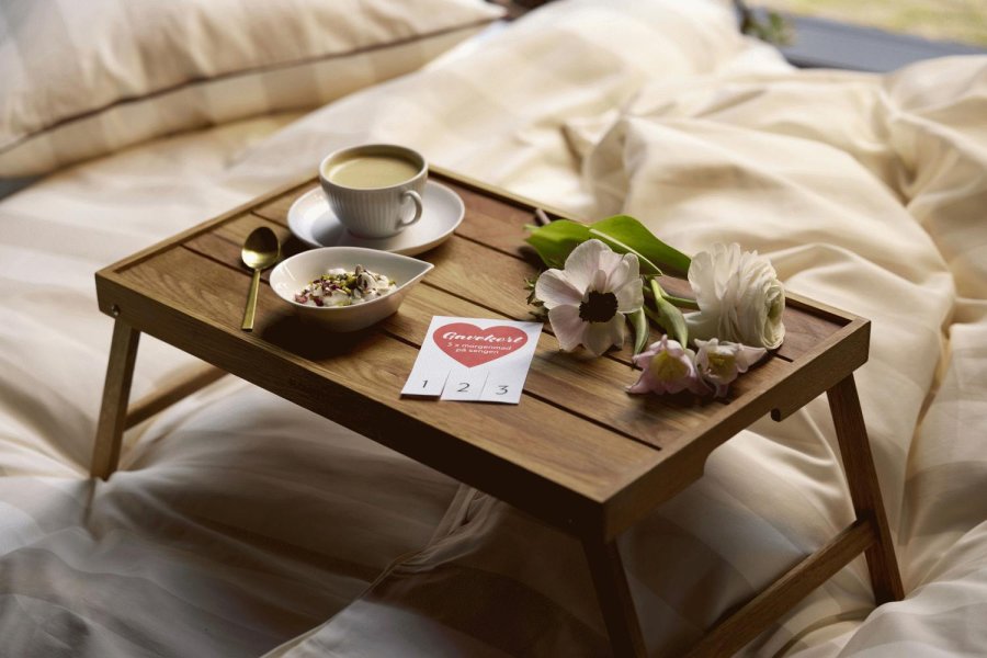 Blomsterbergs Sengebakke 64x31,5 cm, Eg