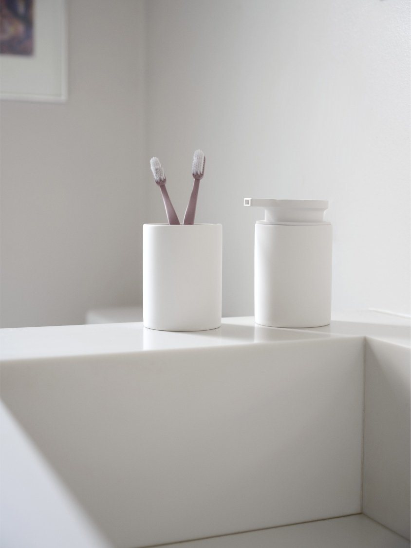 Zone Denmark Karma Sbedispenser 250 ml, Hvid