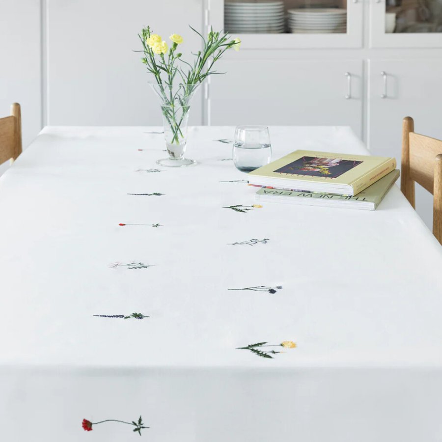 Langkilde & S�n Flora Tischdecke 135x340 cm, Wild Flowers