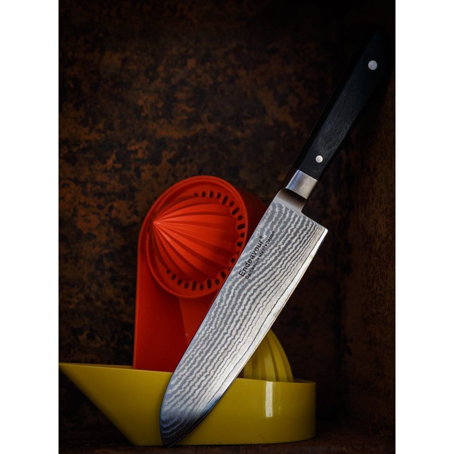 Endeavour Santoku Messer 17,5 cm, Schwarz