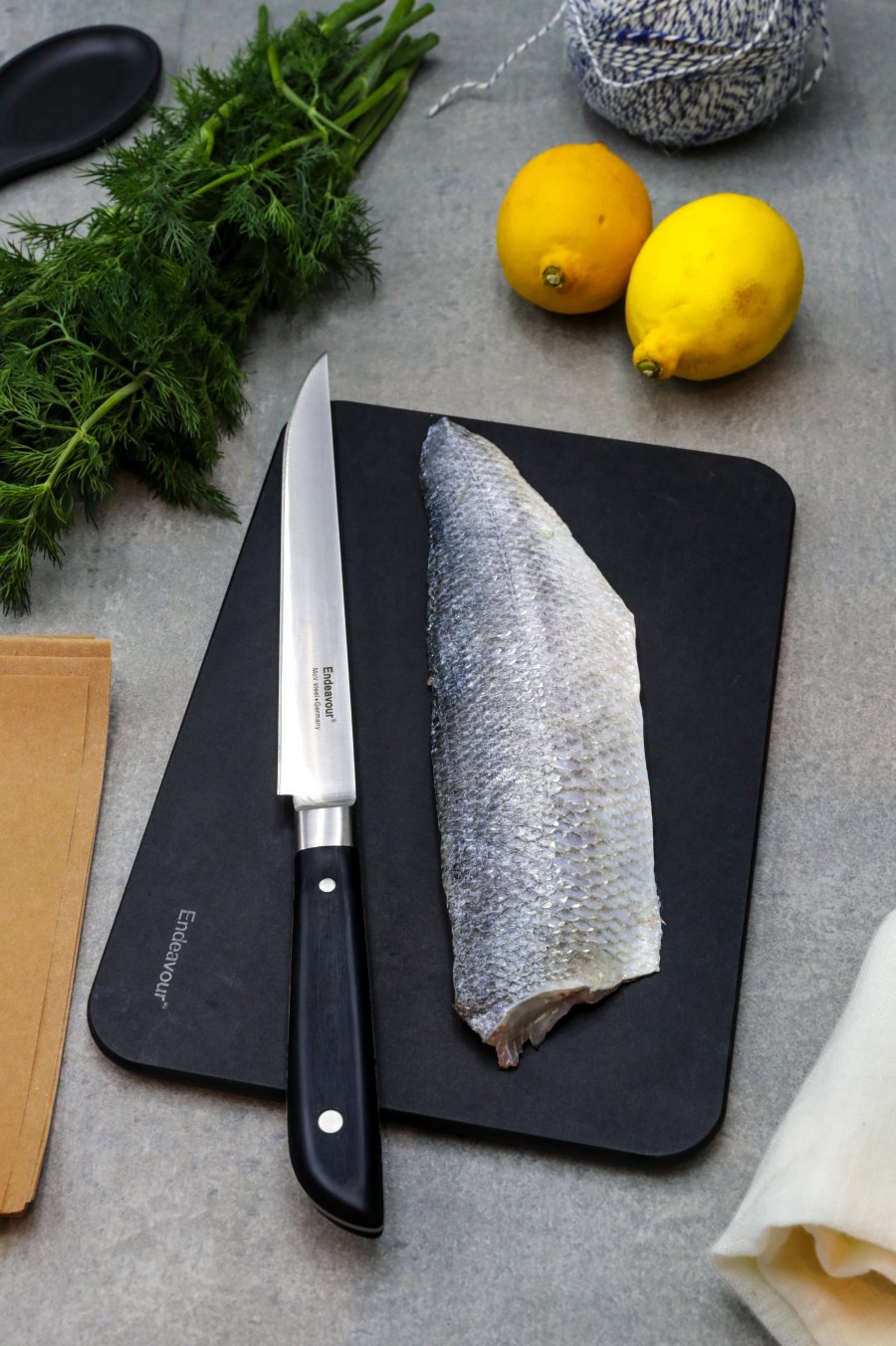 Endeavour Little Fish Messer 17 cm, Schwarz