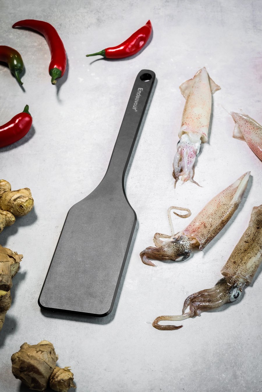 Endeavour Pfannenwender Breit 28 cm, Schwarz