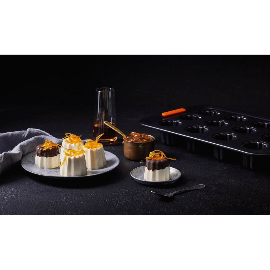 Le Creuset Cannelé-bageplade 40 cm, Sort