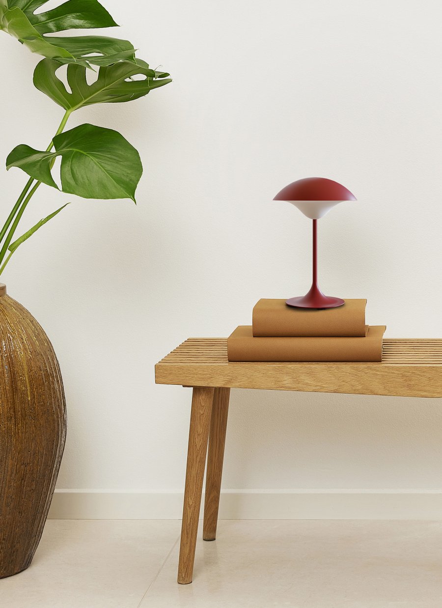 Spring Copenhagen Eclipse Bordlampe 24 cm, Rubinrd