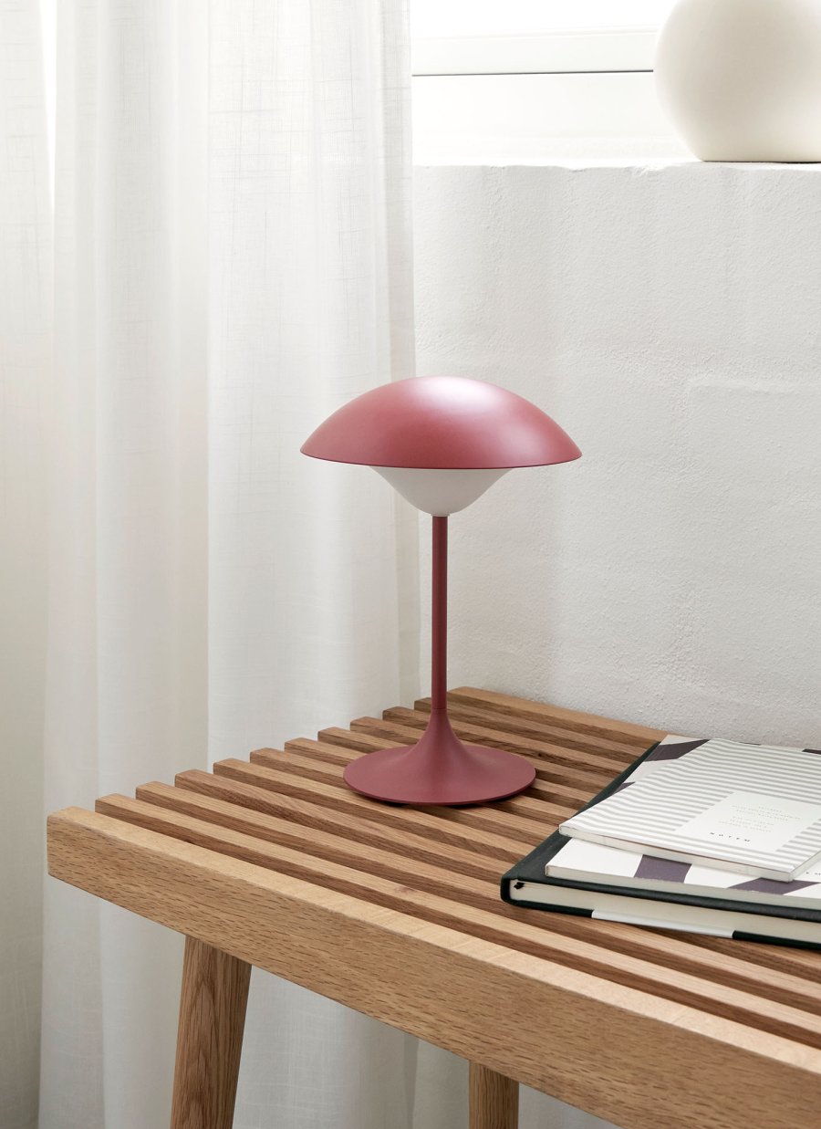 Spring Copenhagen Eclipse Bordlampe 24 cm, Rubinrd