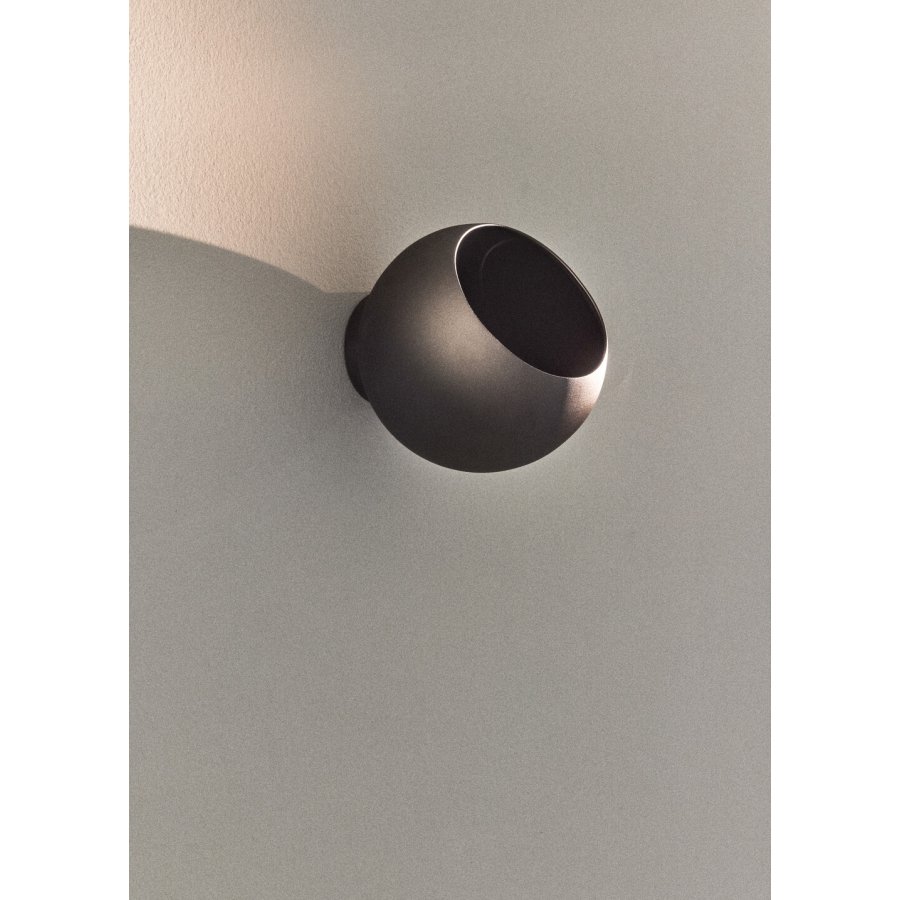 AYTM GLOBE Urtepotte V�gh�ngt H15,4 cm, Sort