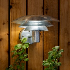 Dyberg Larsen DL25 Udendørs Væglampe 25 cm, Galvaniseret Stål
