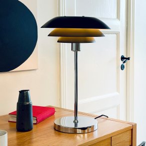 Dyberg Larsen DL31 Bordlampe H50 cm, Sort/Krom