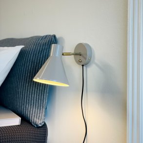 Dyberg Larsen Væglampe Sleep 17 cm, Beige/Antik Messing
