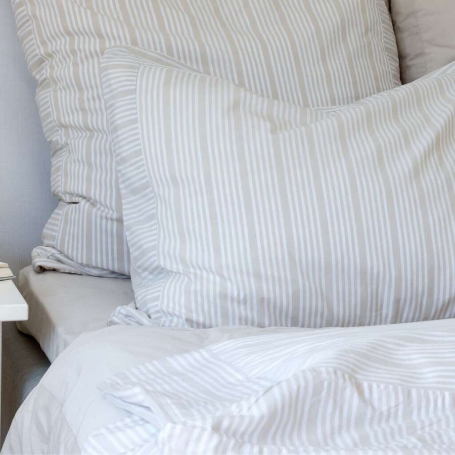 Home by Ilse Jacobsen Sengetj 140x220 cm, Sand/Beige Striber