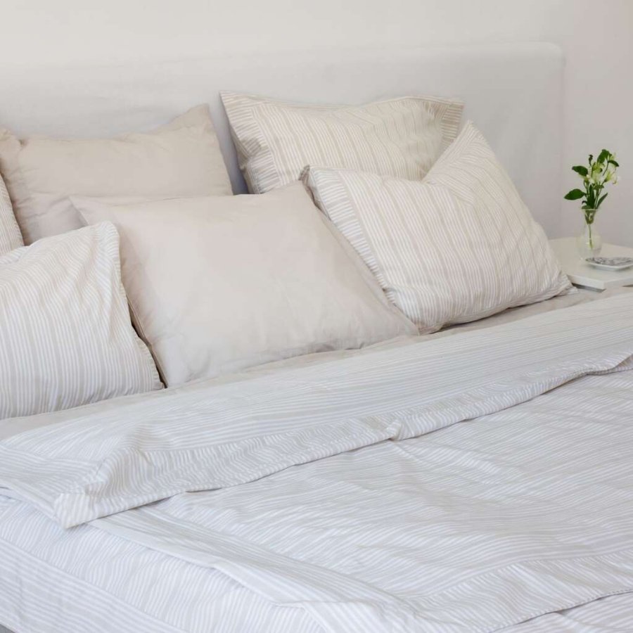 Home by Ilse Jacobsen Sengetj 140x220 cm, Sand/Beige Striber