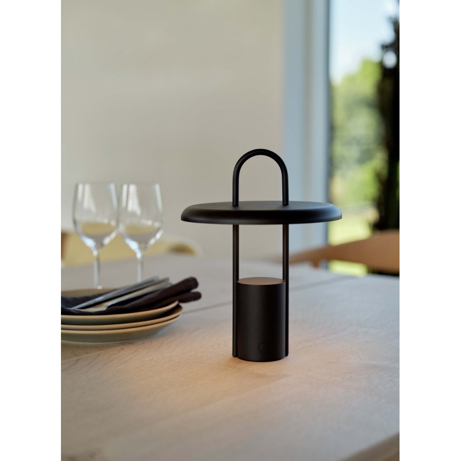 Stelton Pier Tragbare Lampe LED H25 cm, Schwarz