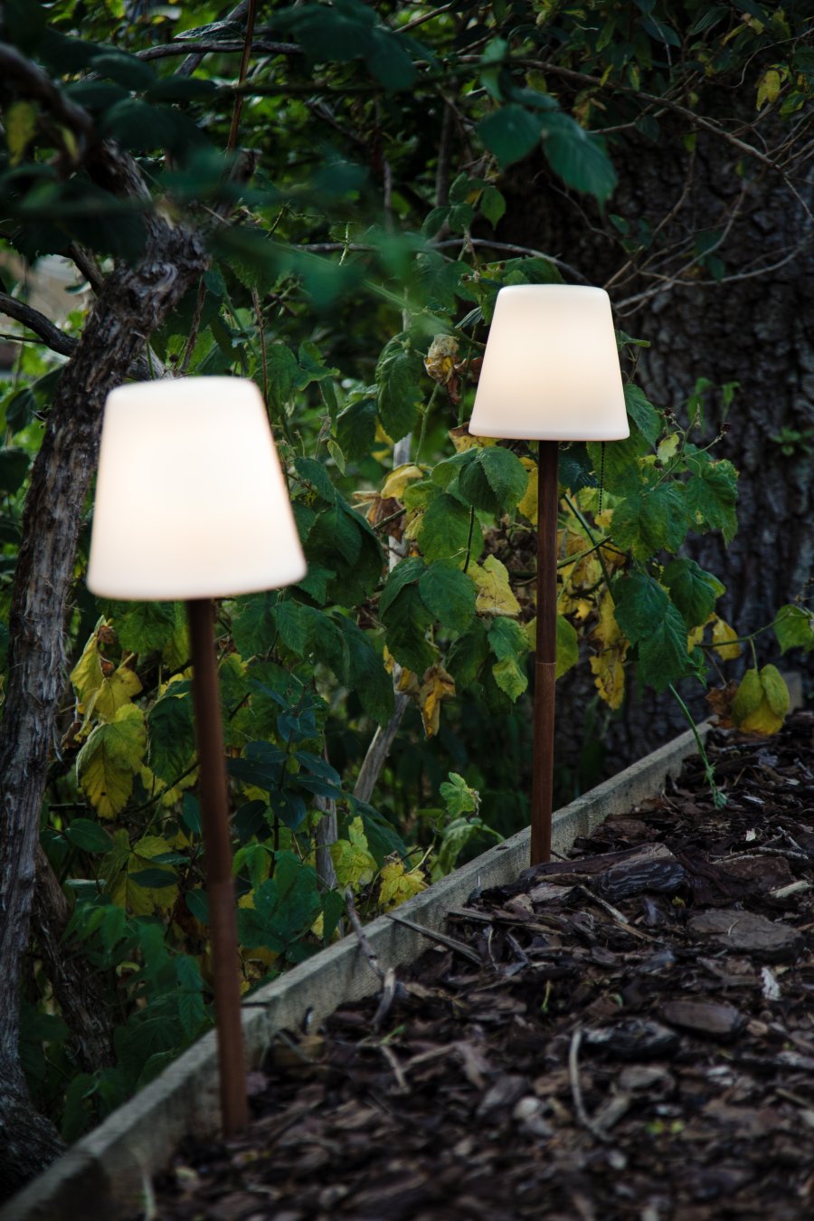 Halo Design Northern Bord- og Havelampe LED 30cm, Opal/Tr