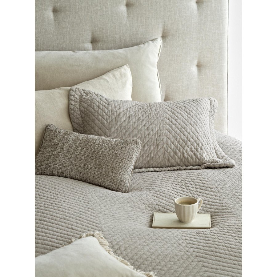 Cozy Living Flora Sengetppe 280x260 cm, Alpaca