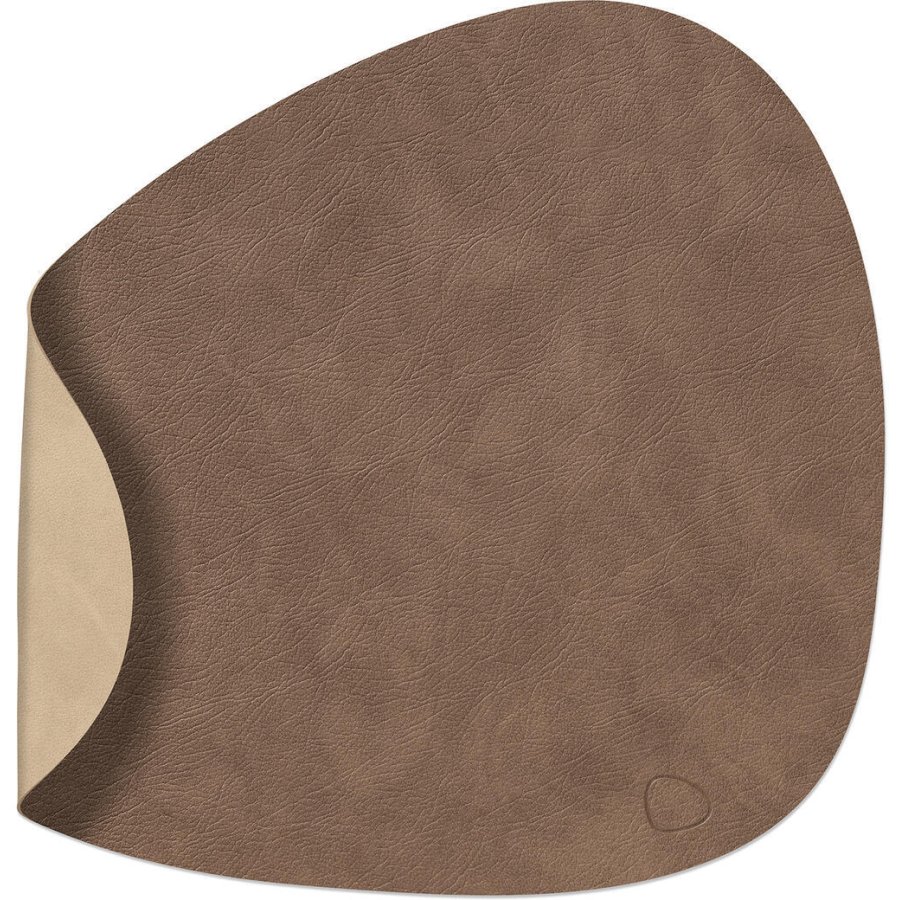 Lind DNA Curve Double Tischset 37x44 cm, Cloud Brown/Nupo Sand