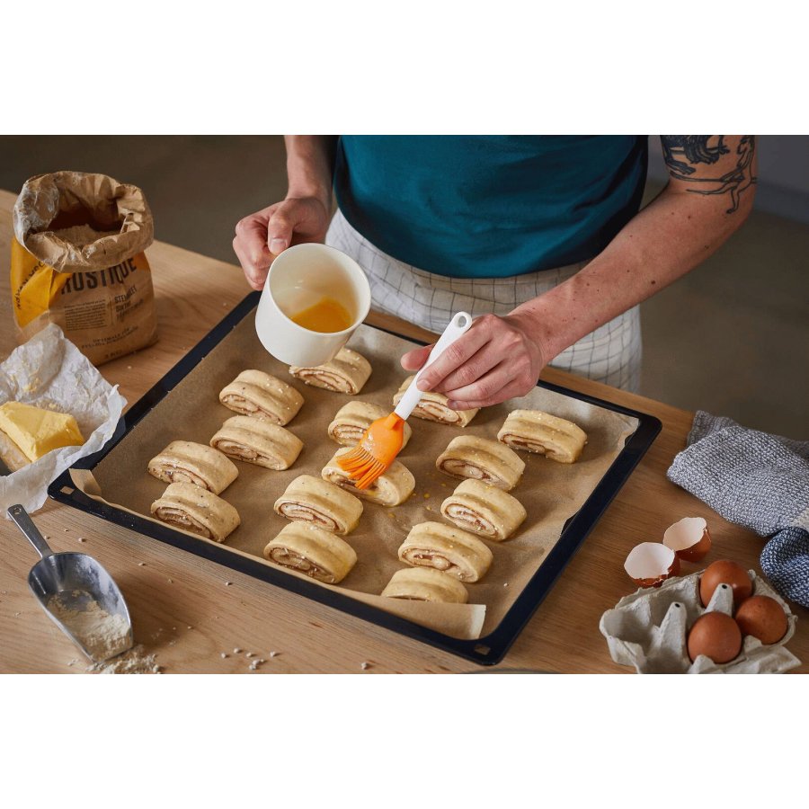 Fiskars Functional Form Silikon-Backpinsel 18,5 cm