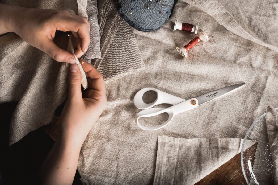 Fiskars Functional Form Universalschere 21 cm, Wei�