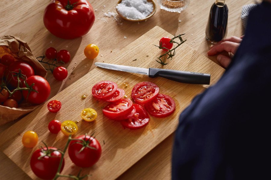 Fiskars Hard Edge Tomatkniv 23 cm