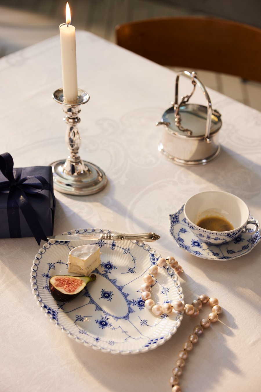 Royal Copenhagen Musselmalet Vollspitze Tasse mit Untertasse 22 cl