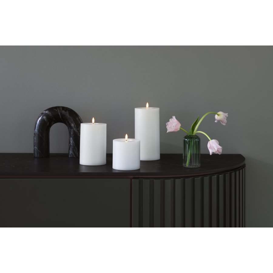 Moods & More Stumpenkerze mit Schmelzeffekt LED 9,9xH20 cm, Classic White