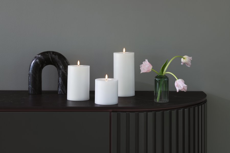 Moods & More Stumpenkerze mit Schmelzeffekt LED 9,9xH20 cm, Classic White