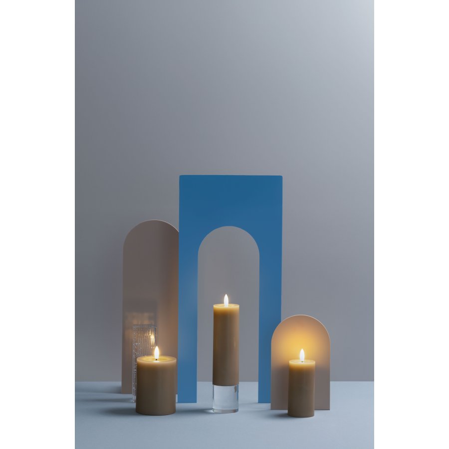 Moods & More Stumpenkerze mit Schmelzeffekt LED 4,9xH15 cm, Sand