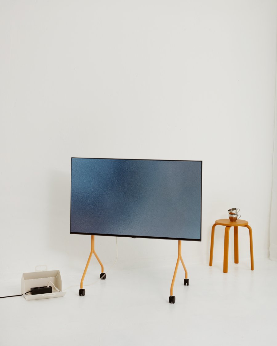 Pedestal Moon Rollin' TV-Ständer H107 cm, Abricot