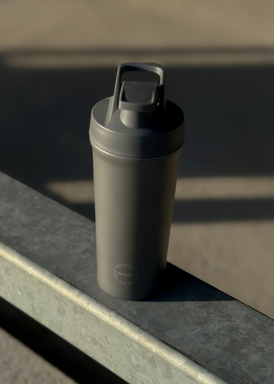 AYA&IDA Shaker 750 ml, Dark Grey