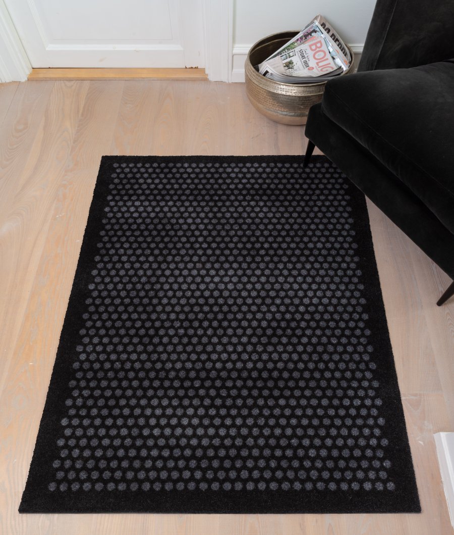 Tica Copenhagen Dot Mtte 90x130 cm, Sort/Gr