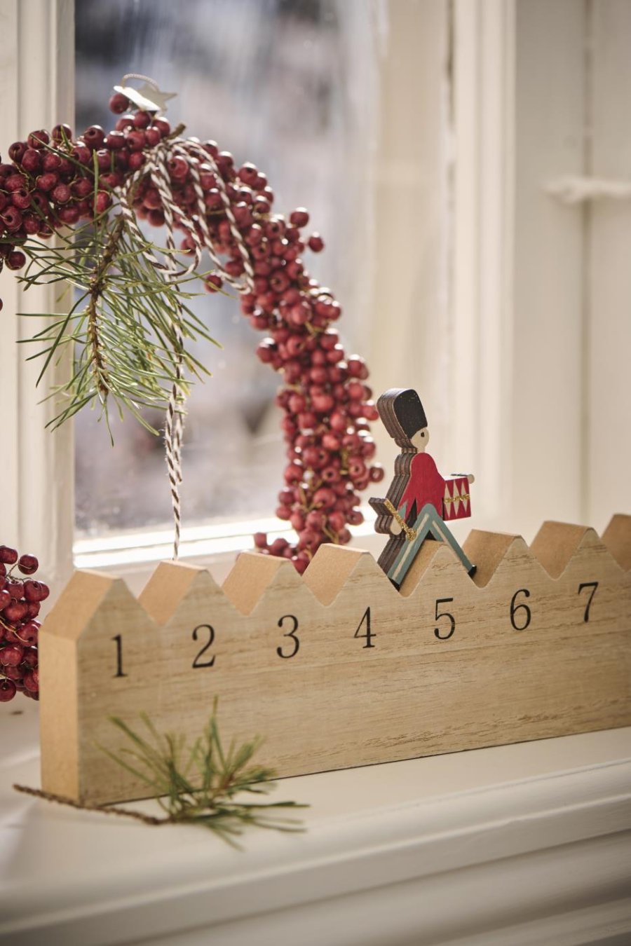 Ib Laursen Weihnachtskalender 75 cm, Gehende Wachen