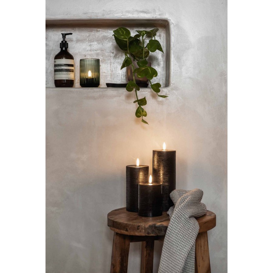 Uyuni Lighting Bloklys Rustik m. Smelteeffekt LED 7,8xH15 cm, Forest Black