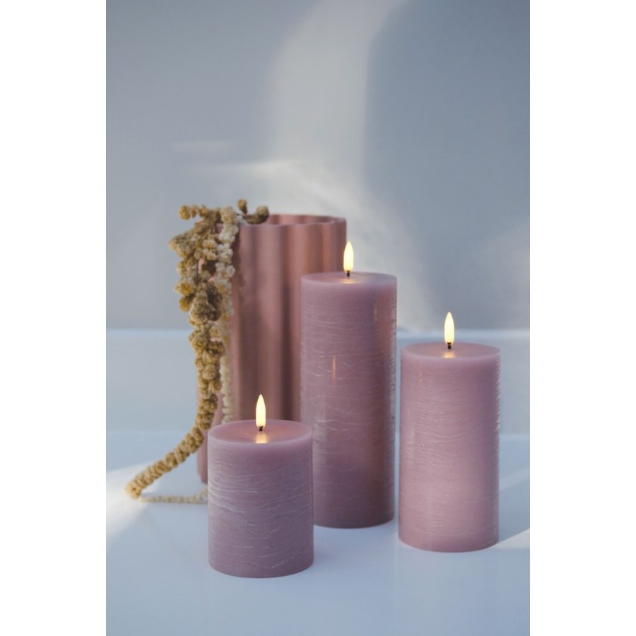 Uyuni Lighting Bloklys LED 7,8xH15 cm, Light Lavender/rustik