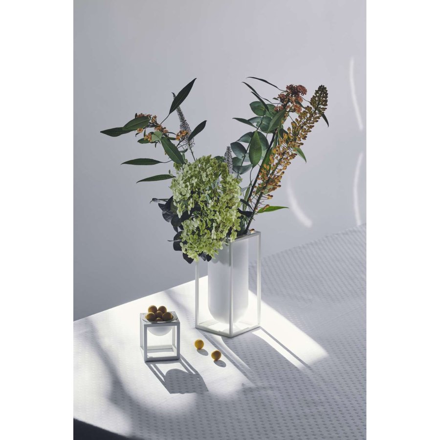 Audo Kubus Lily Vase H20 cm, Hvid