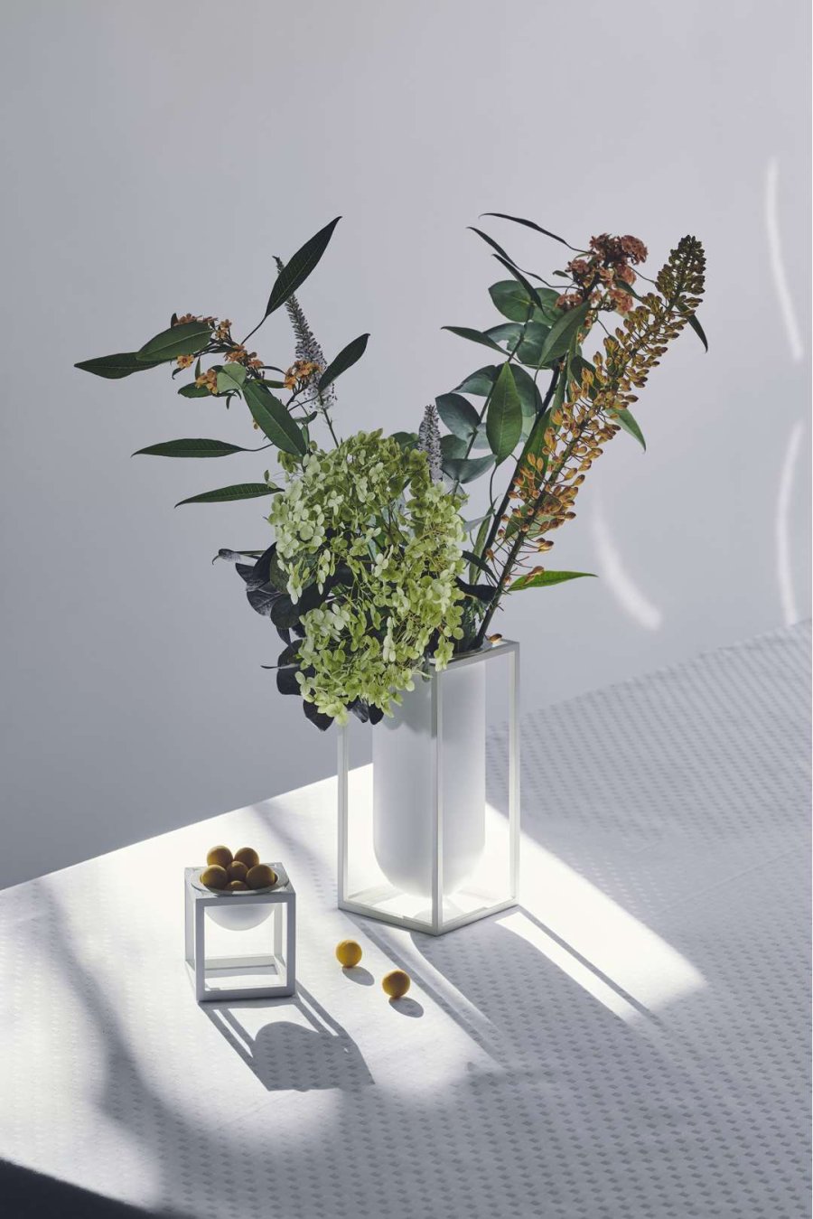 Audo Kubus Lily Vase H20 cm, Hvid