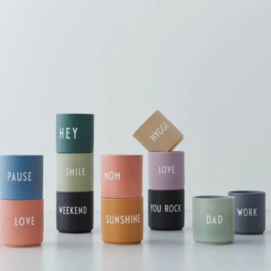DESIGN LETTERS Favoritkop Love, Lavendel
