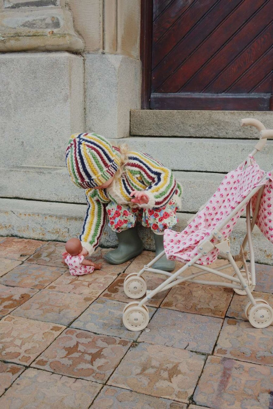 Konges Sljd Dukkeklapvogn 57 cm, Rosie Rose
