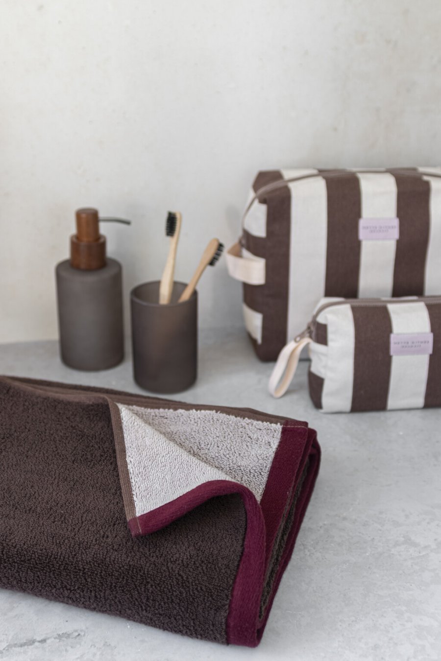 Mette Ditmer Soft Handtuch 5090cm, Braun/Burgund