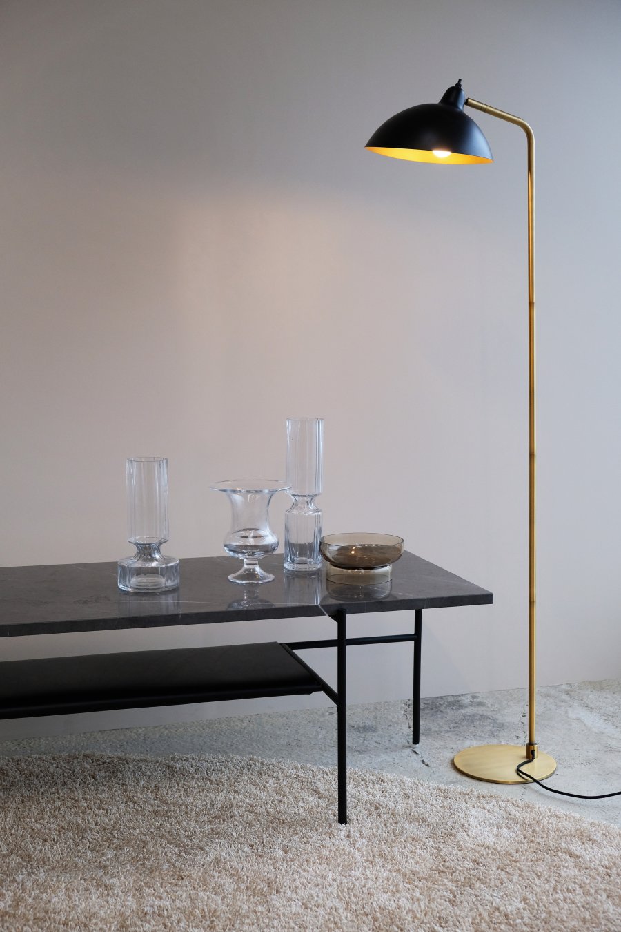 Dyberg Larsen Futura Stehlampe 145 cm, Schwarz/Bronze