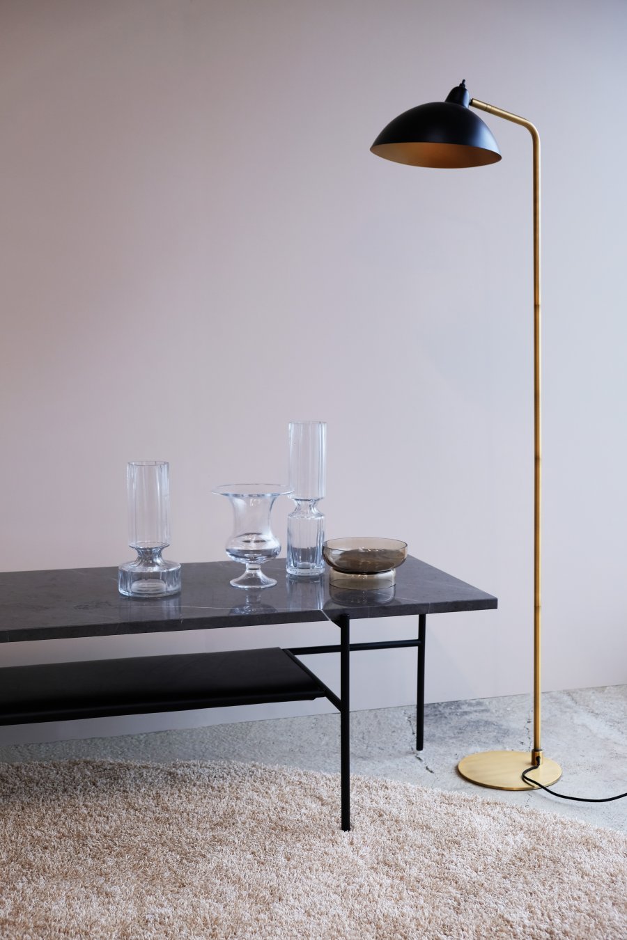 Dyberg Larsen Futura Stehlampe 145 cm, Schwarz/Bronze