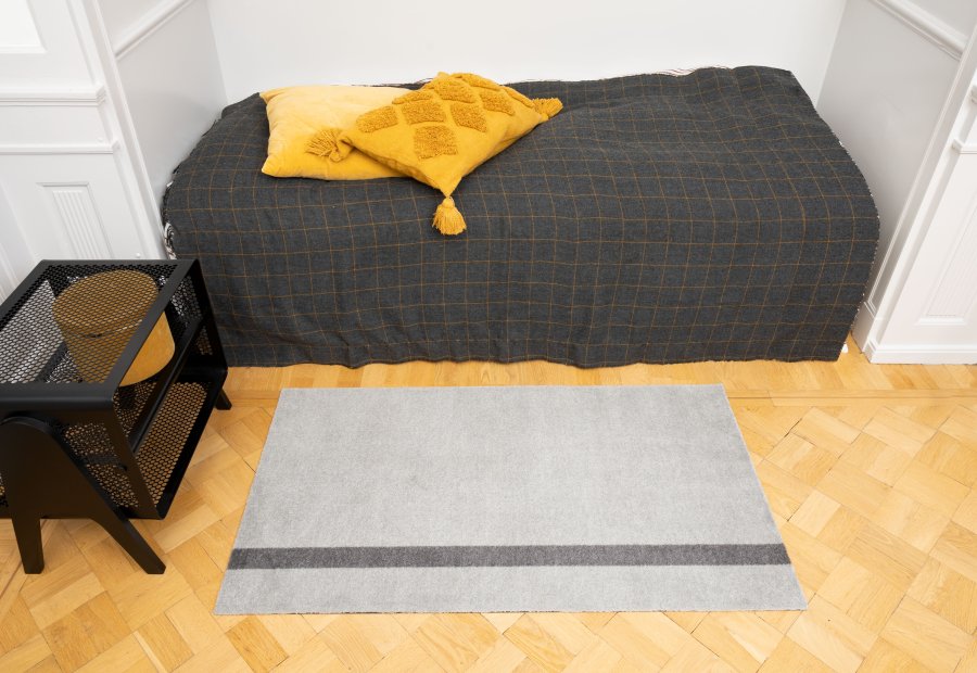 Tica Copenhagen Stripes Vertikal Gulvmtte 67x120 cm, Lysegr/Steelgrey