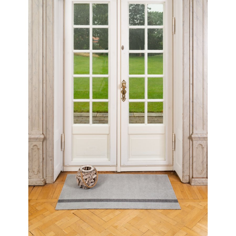 Tica Copenhagen Stripes Vertikal Gulvmtte 67x120 cm, Lysegr/Steelgrey
