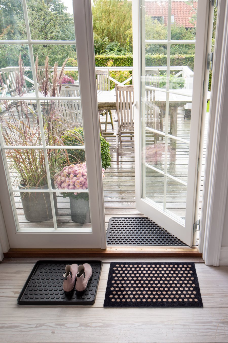 Tica Copenhagen Dot Smudsmtte 40x60 cm, Sort/Sand