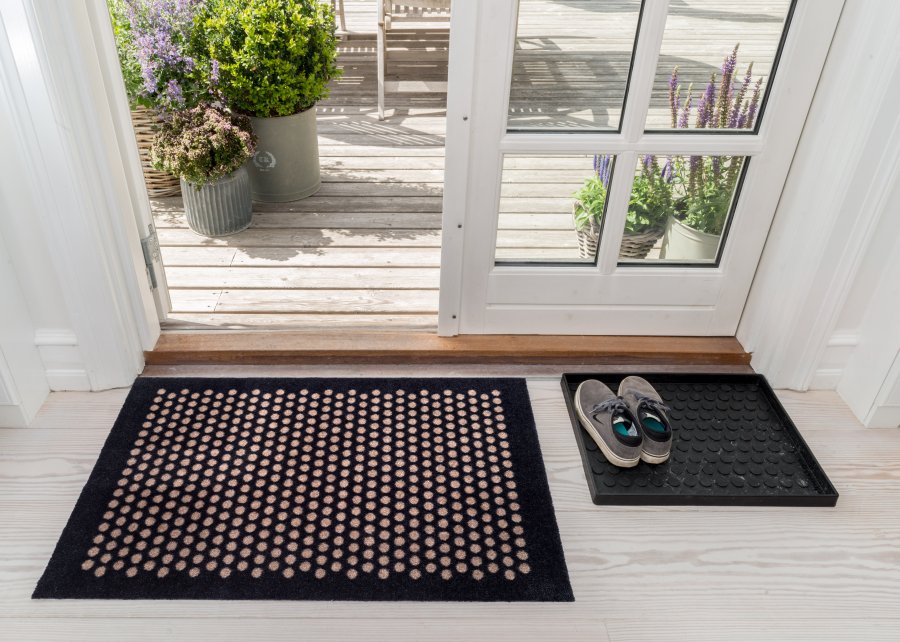 Tica Copenhagen Dot Smudsmtte 60x90 cm, Sort/Sand
