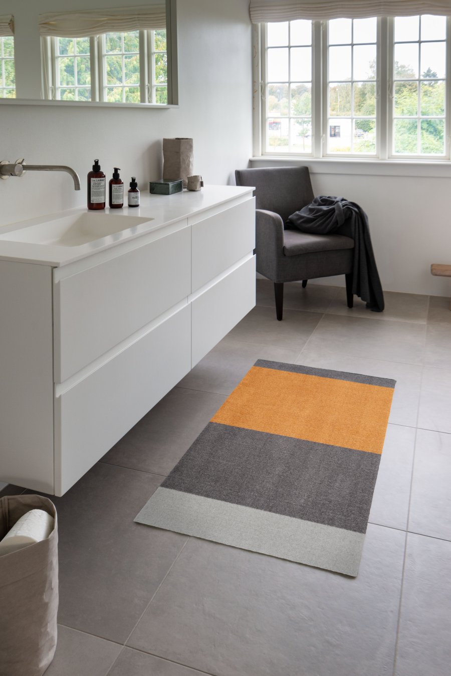 Tica Copenhagen Stripes Horizontal Matte 67x120 cm, Hellgrau/Stahlgrau/Dijon