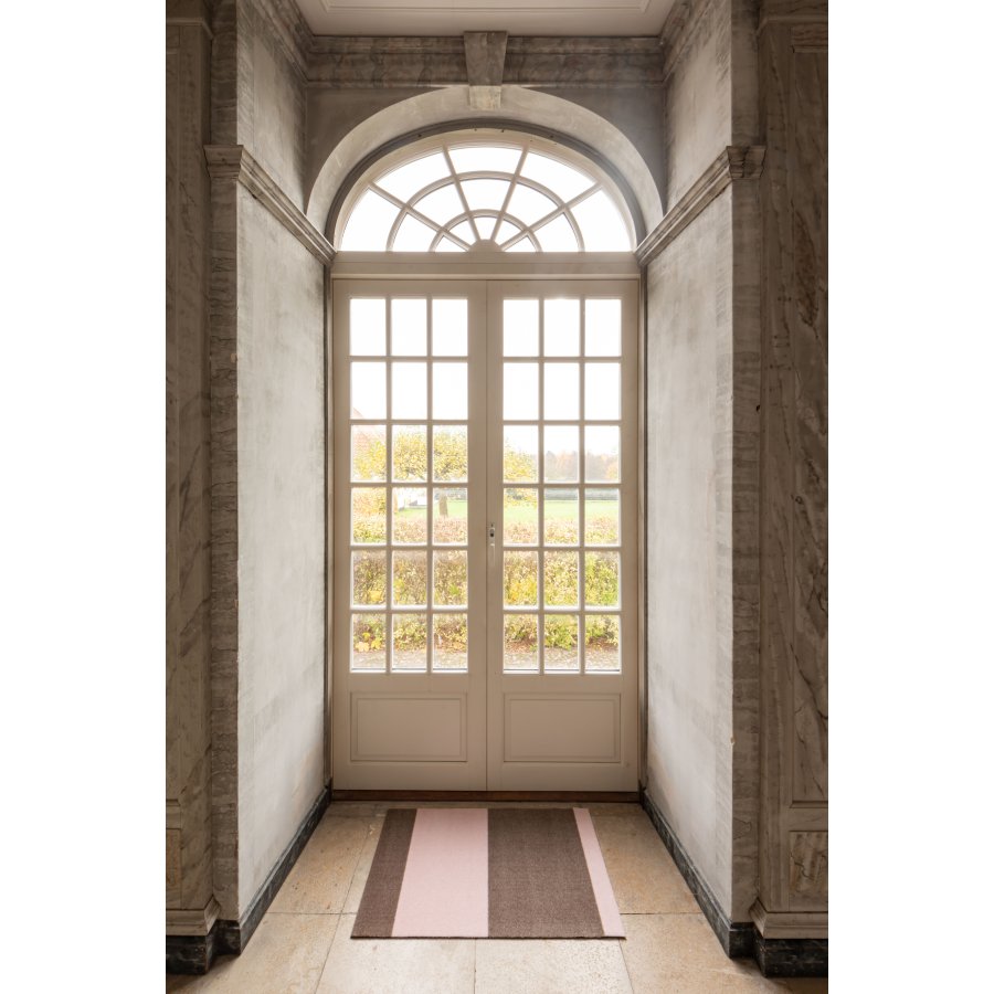 Tica Copenhagen Stripes Horisontal Gulvmtte 60x90 cm, Sand/Lyserd