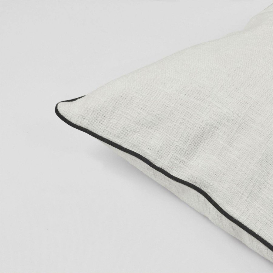 Broste Copenhagen Maja Kissenbezug 50x50 cm, Wei&szlig;