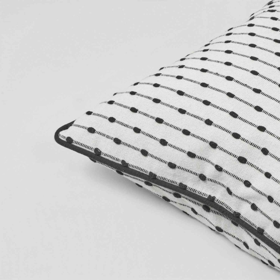 Broste Copenhagen Sue Kissenbezug 50x50 cm, Wei&szlig;