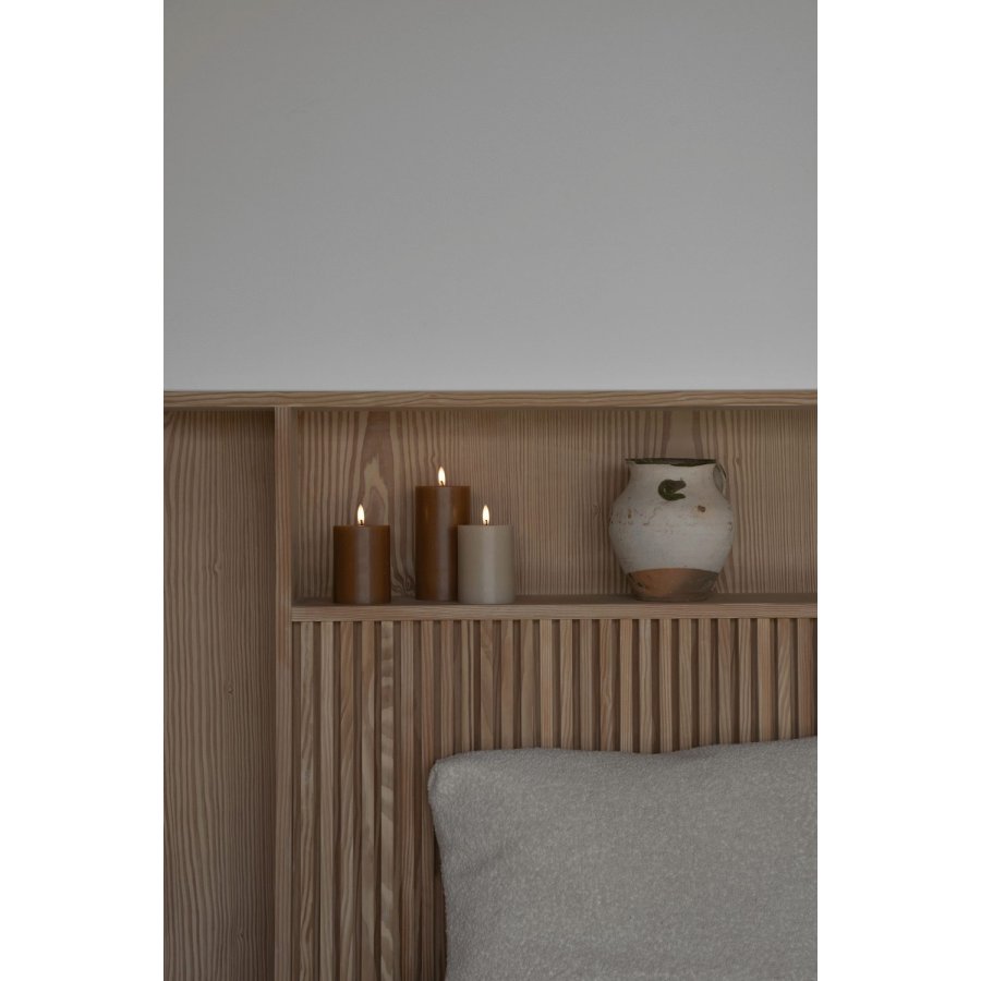 ester & erik Bloklys LED �7,5/H10 cm, Ice Latte