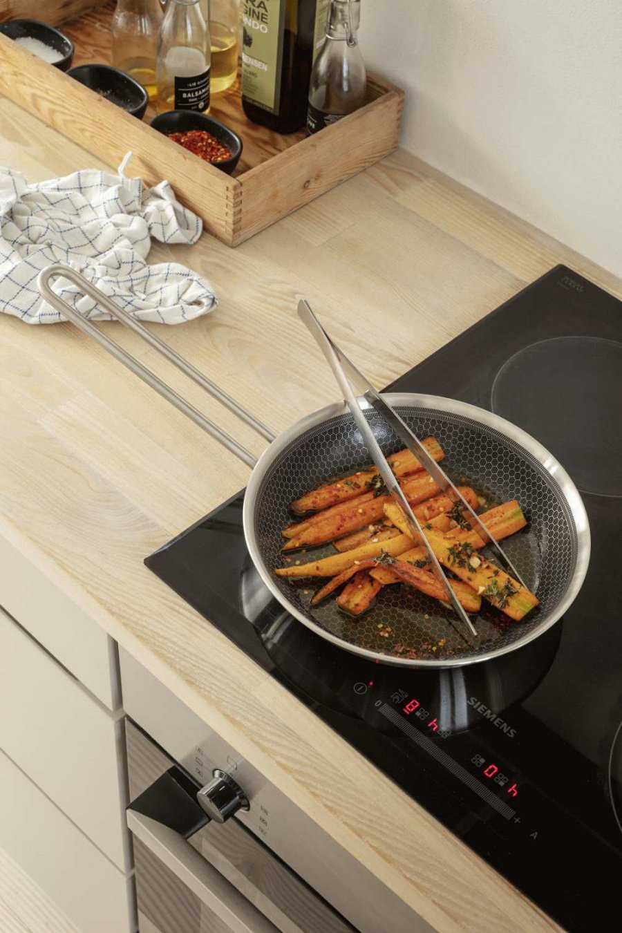 Eva Trio Küchenpinzette 31 cm, Gebürsteter Stahl